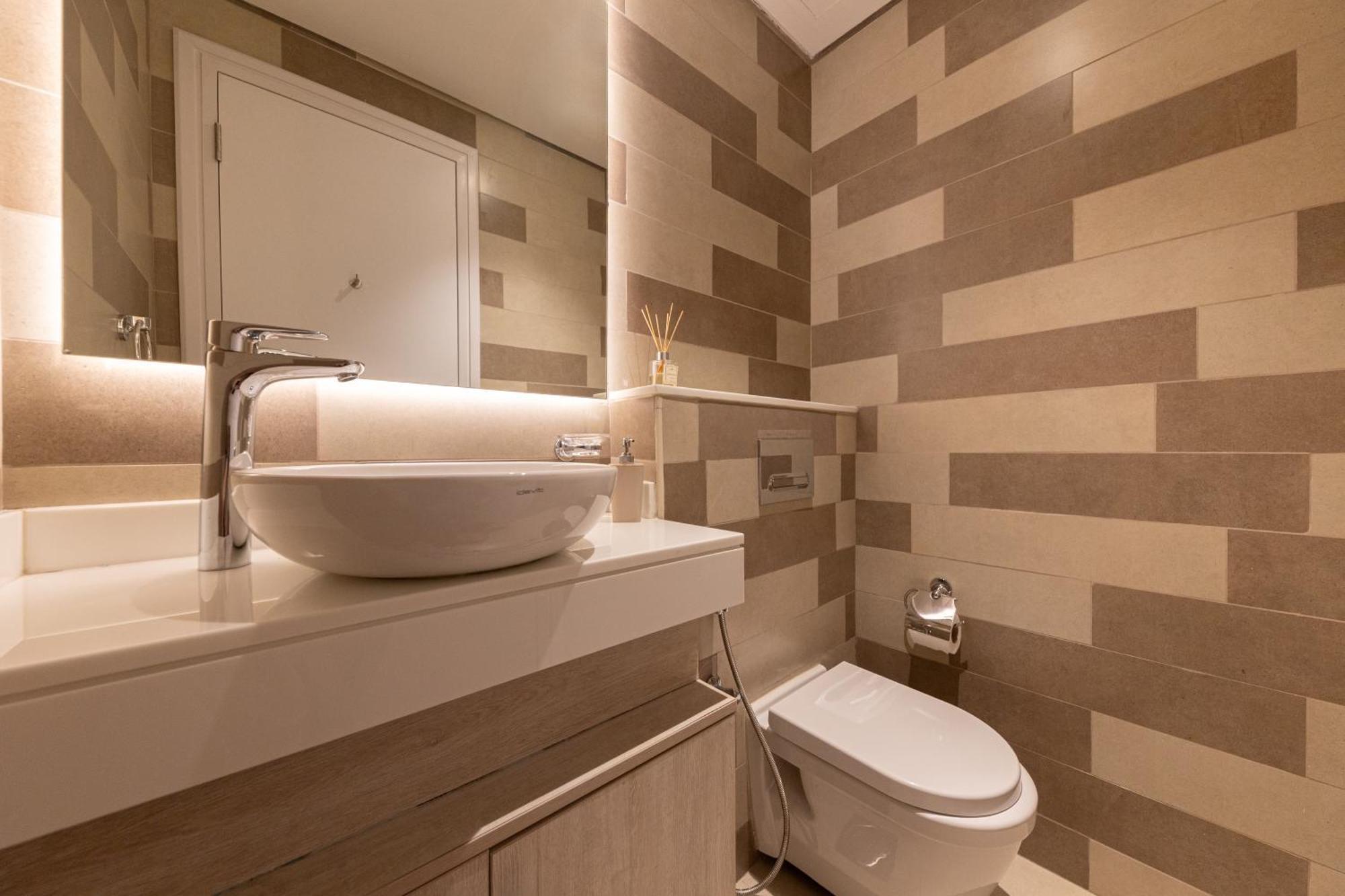 Stylish One-bedroom Oasis - Prime Palm Location Appartement