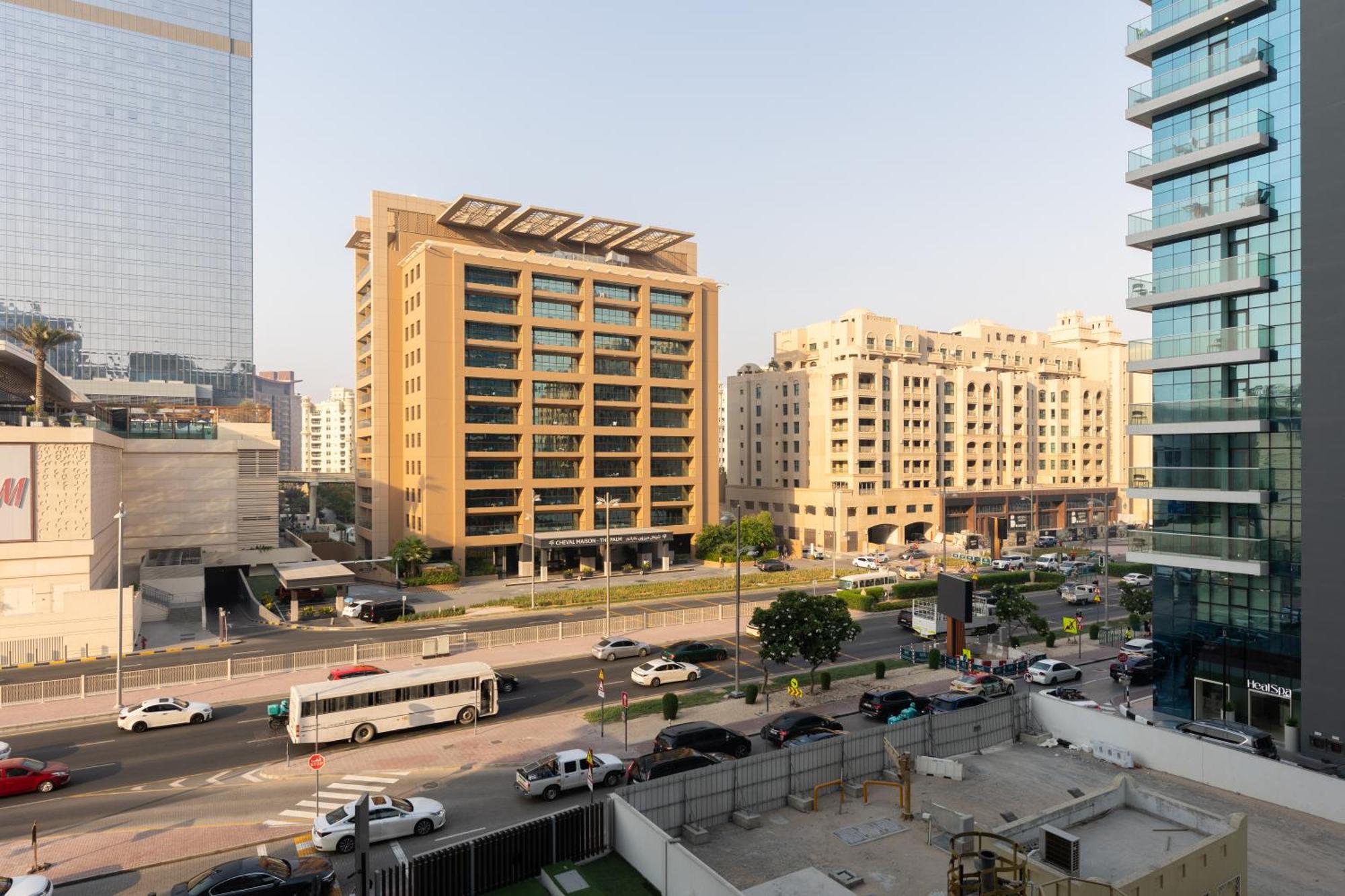 Appartement Stylish One-bedroom Oasis - Prime Palm Location *